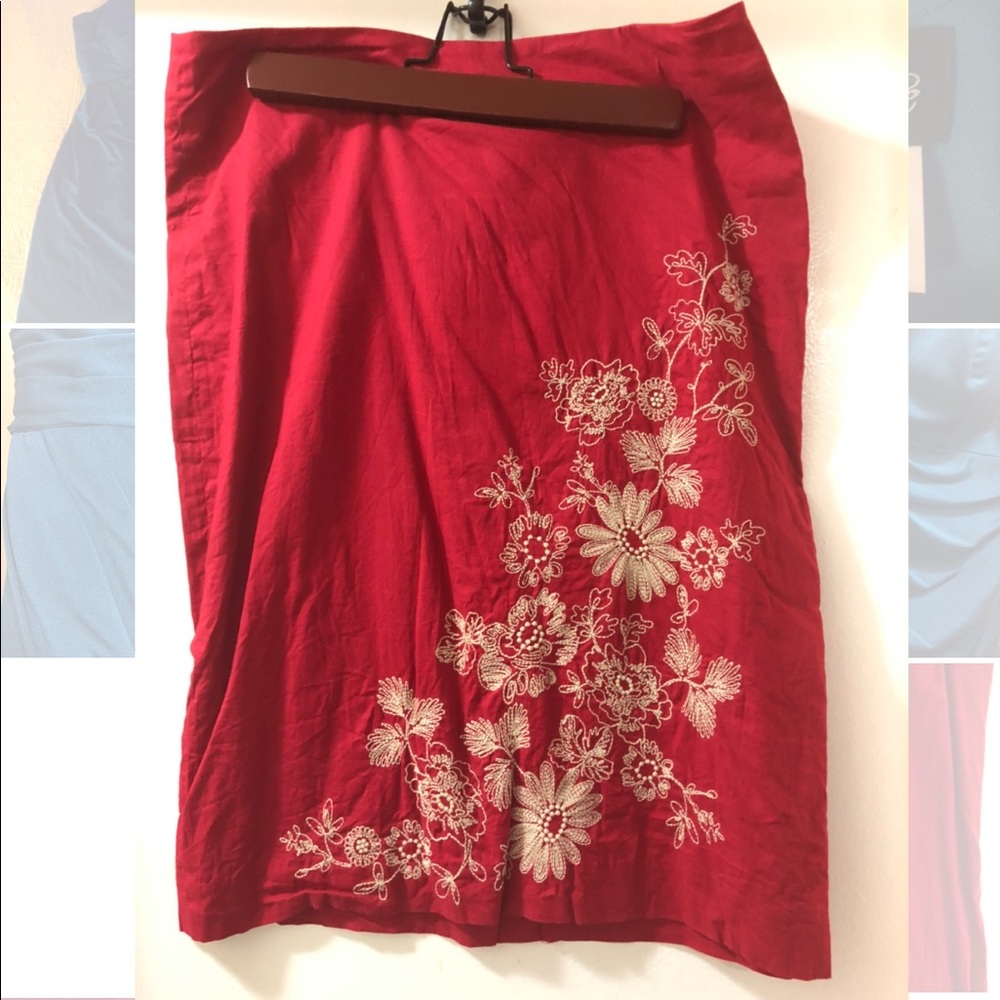 Talbots skirt with floral embroidery design